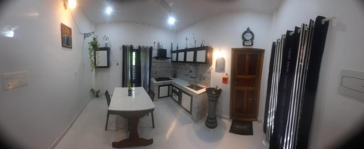 Apartamento Cliff Heaven Varkala Exterior foto